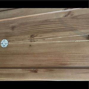 White and Gold Round Pendant Necklace